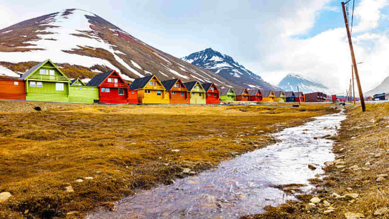 Norwegian Air Shuttle Longyearbyen Office