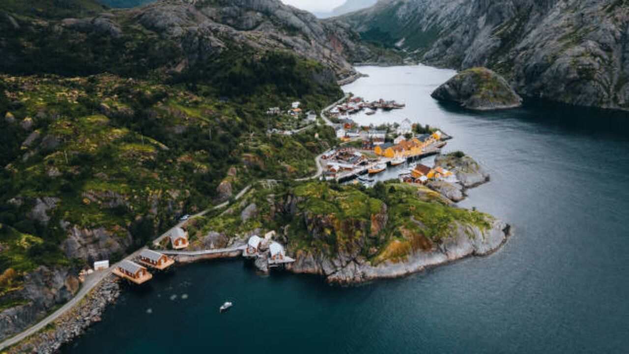 Widerøe Værøy Office in Norway